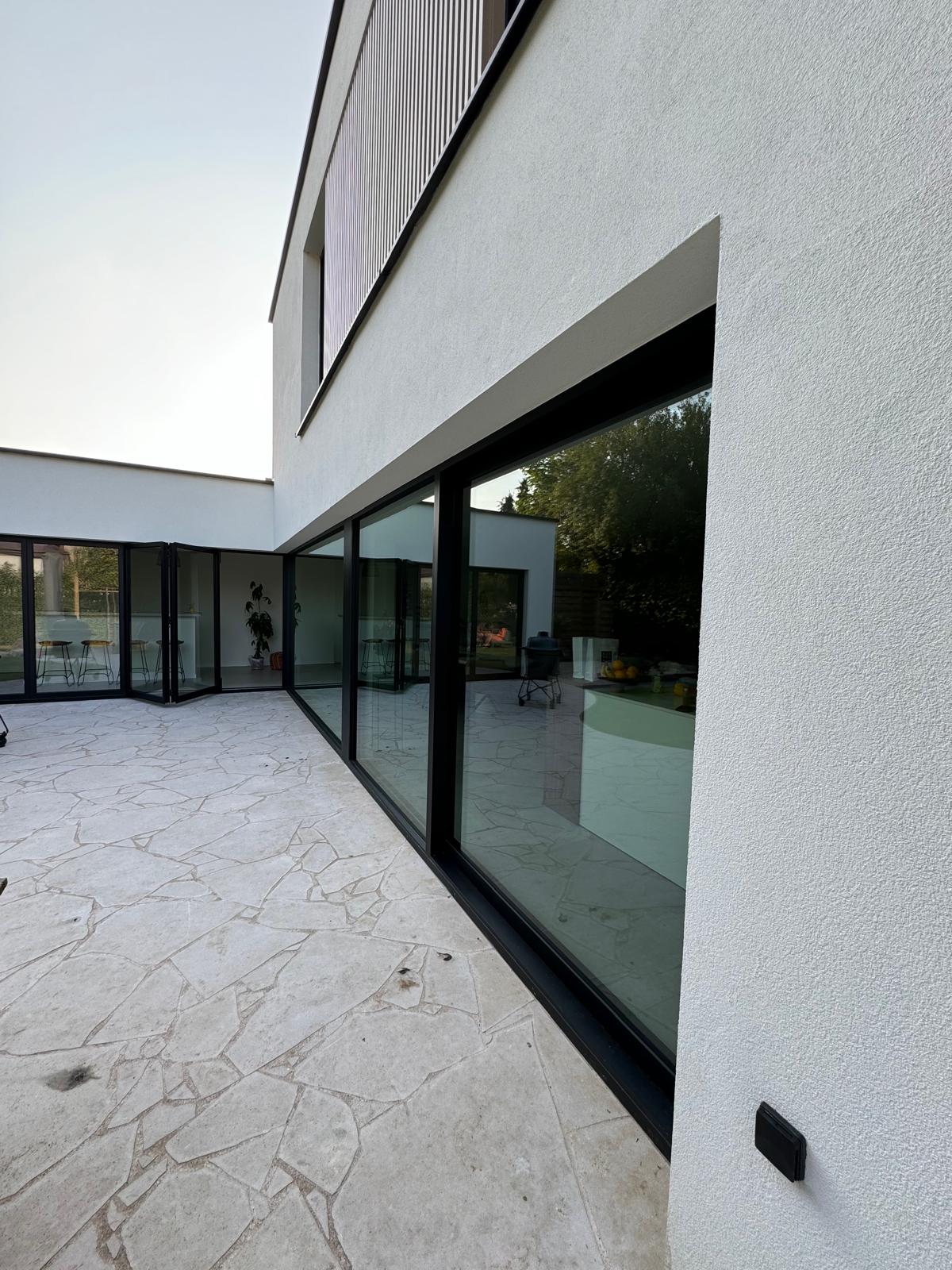 aluminium ramen geplaatst door Ve.Ra+